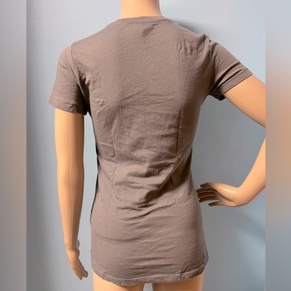 KISS Shirt Womens Small Gray Red Tour Concert Band Rock Ladies 2017 NEW - Picture 2 of 6